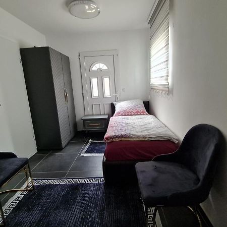 Roggendorf Zimmervermietung Κολωνία Εξωτερικό φωτογραφία